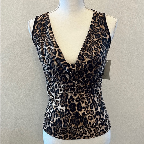 Vitae Divina Tops - NWT S Sleeveless Leopard Print V-Neck Tank Top - Brown/Black